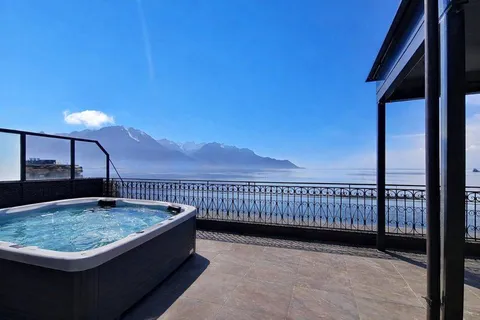 Rooftop Penthouse – Lake Geneva Views, Montreux