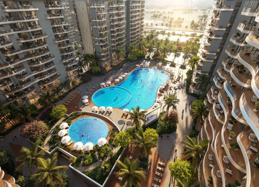 Swimming Pool at Valencia.