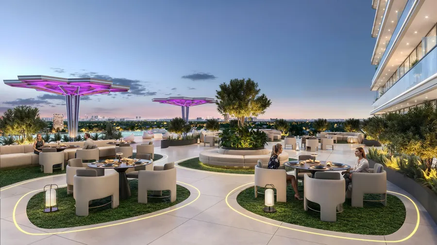 Outdoor Dining at Sparklz.