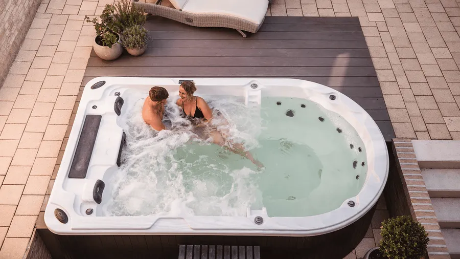 Jacuzzi at Samana Hills South 3.