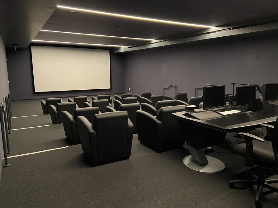 Modern Cinema at Azizi Amir.