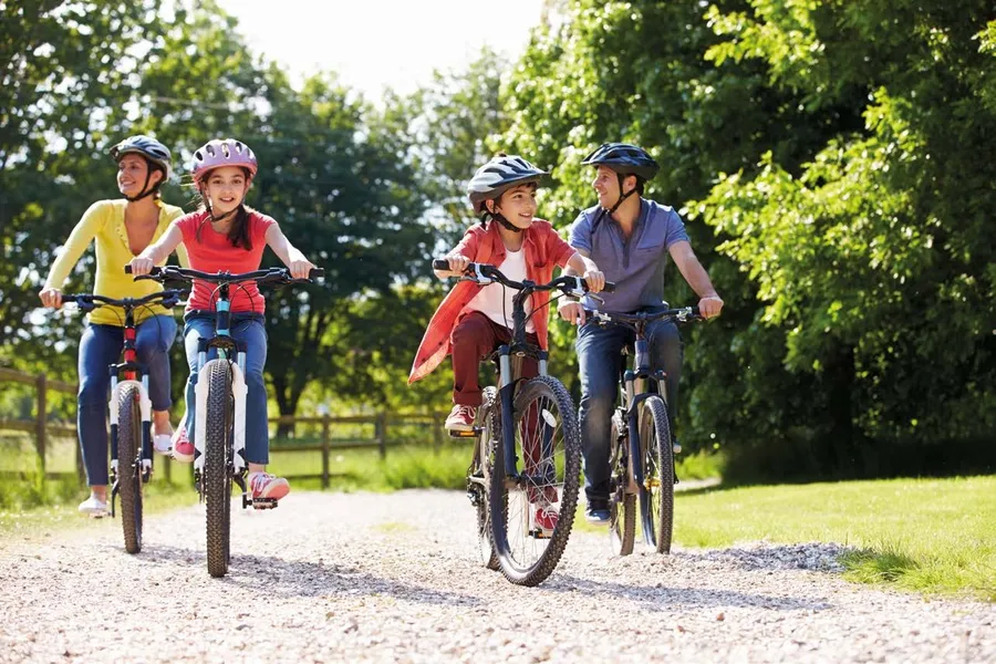 Jogging And Bicycle Tracks at Azizi Venice .
