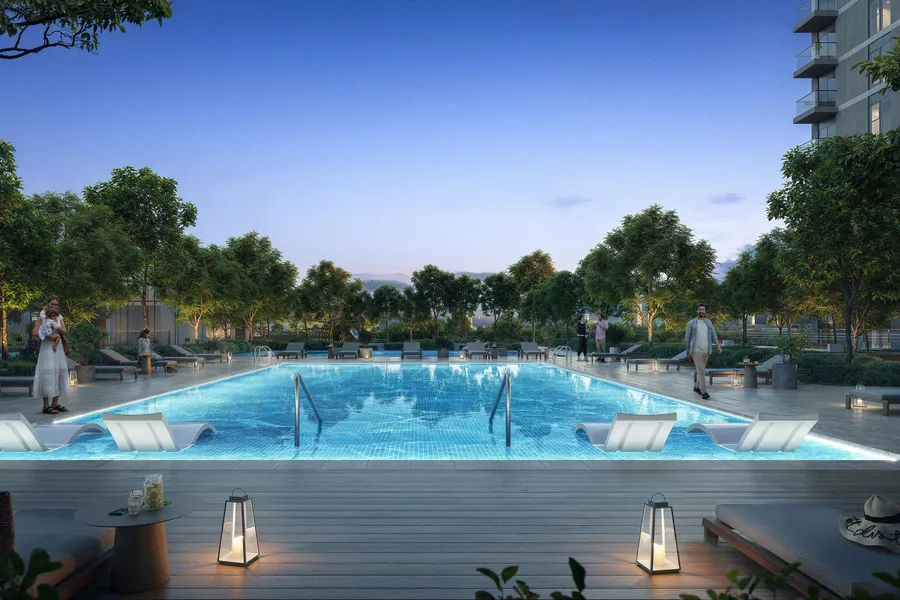 Infinity Pool & Pool Deck at Golf Hillside.