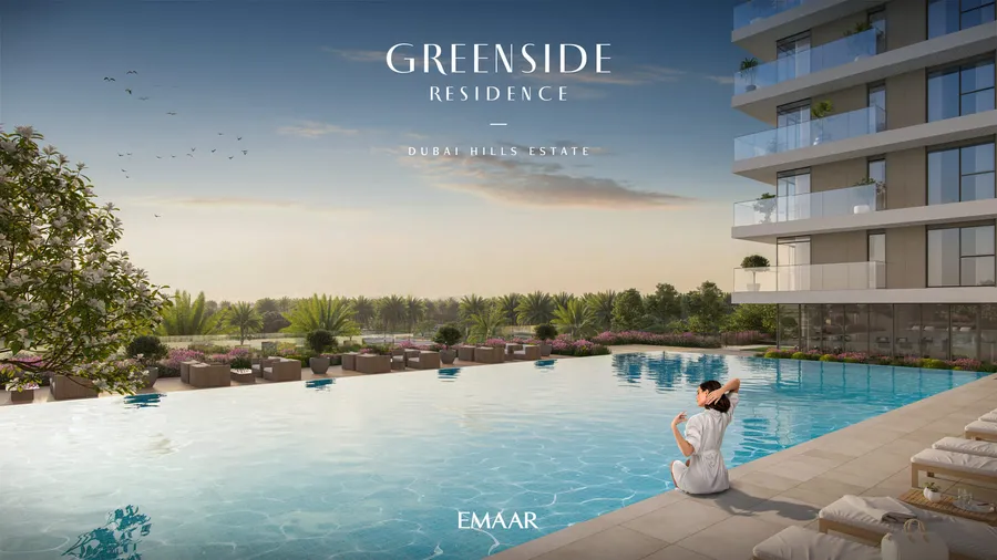 Infinity Pool & Pool Deck at Greenside Residence.