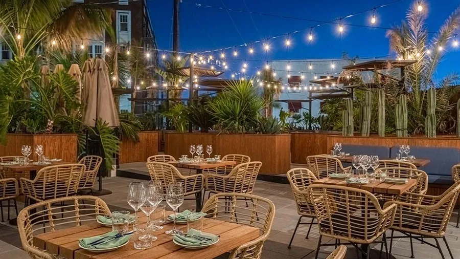 Restaurant & Café at Enta Residences.